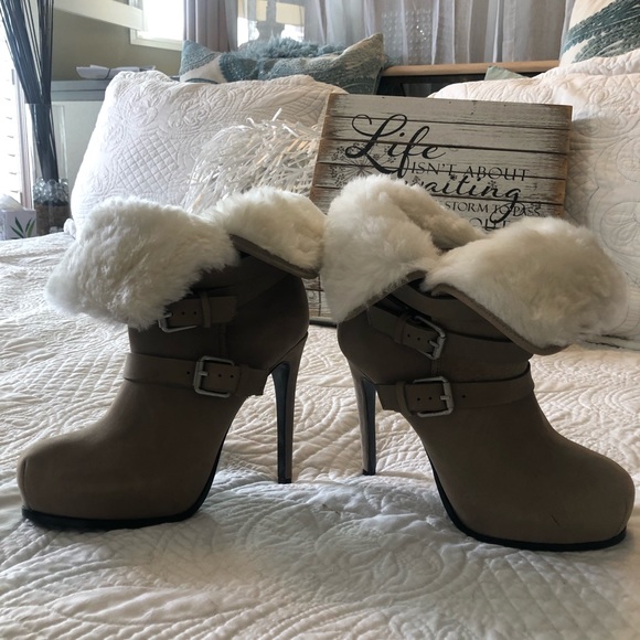 Boots with fur - Picture 2 of 6